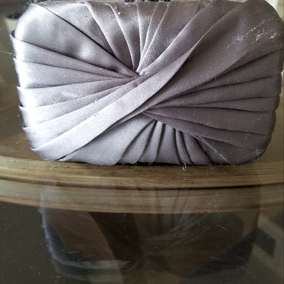 Expressions NYC Gray Satin Pleated Silver Clutch purse - Picture 1 of 5